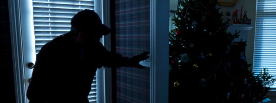 Burglars Are Christmas Shopping And Your Home May Be Their Next Stop