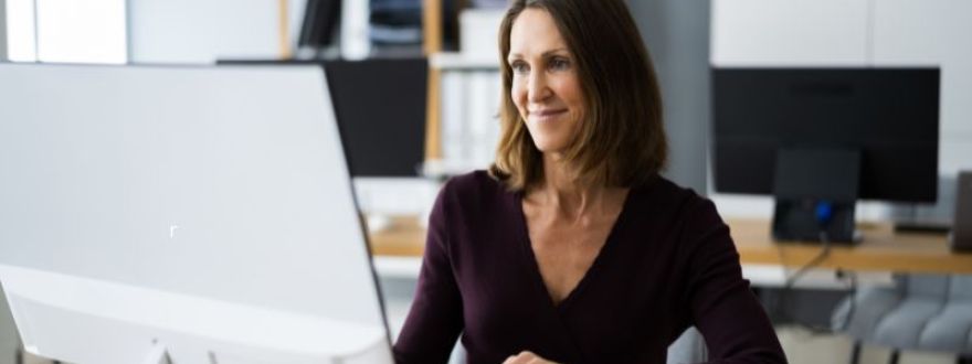 A lady in Texas with business insurance